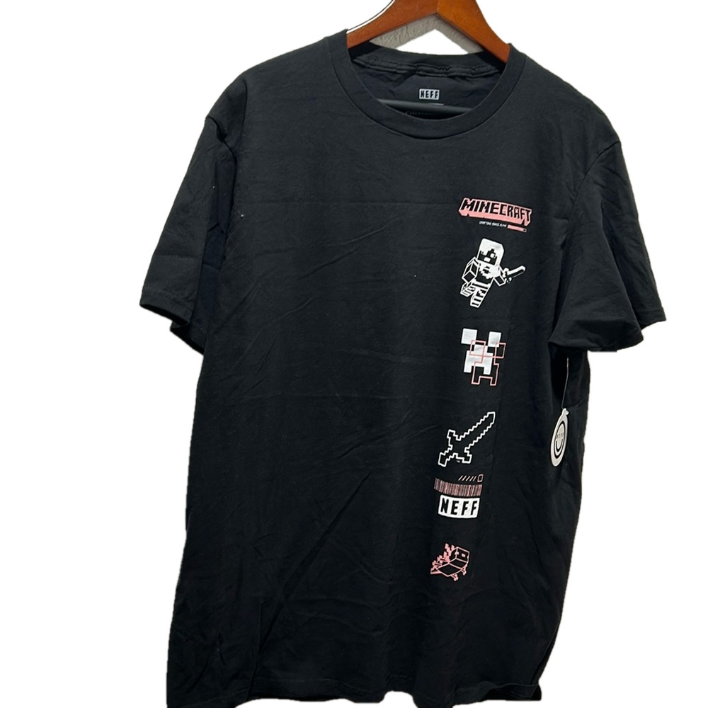 NEFF Minecraft NWT size L men’s T shirt